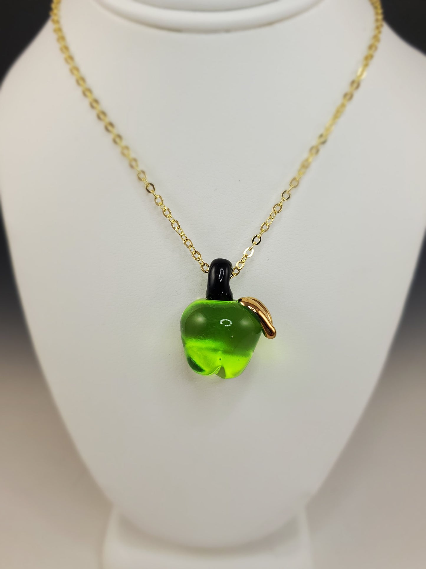 Idunn's Apple Pendant - Granny Smith and Gold